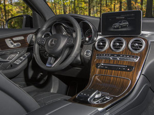 2016款GLC 300 4MATIC  中控区