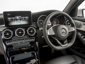 2016款GLC 250d 4MATIC 中控区