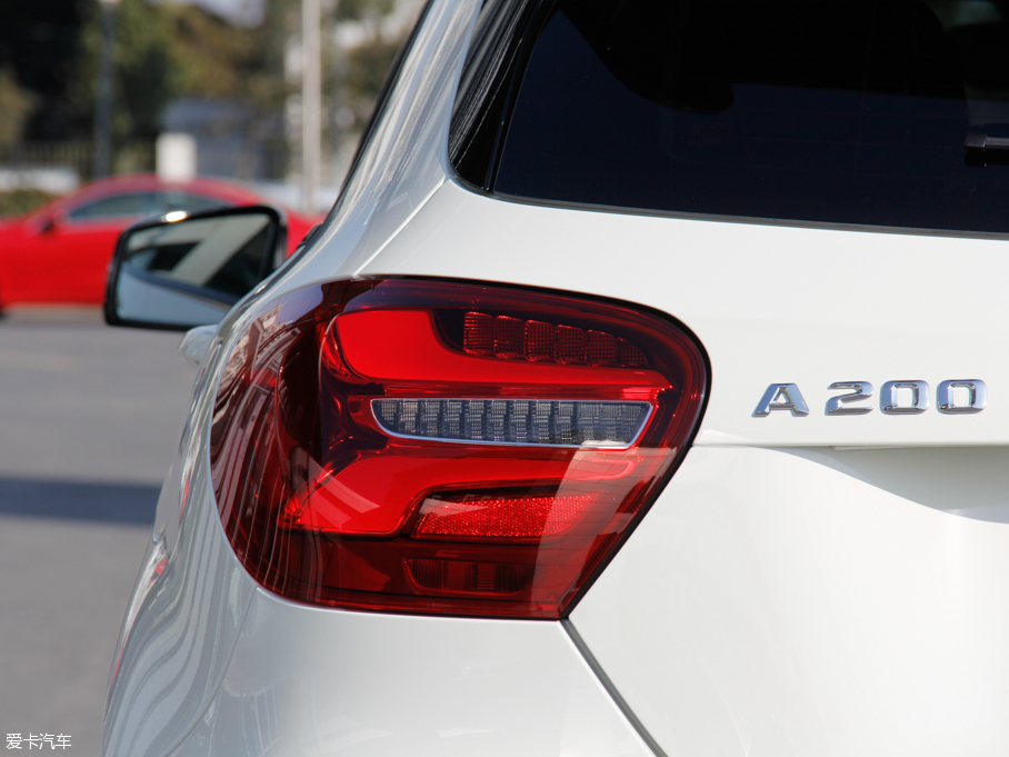 2016YA(M) A 200 ِ