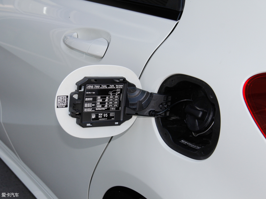 2016YA(M) A 200 ِ