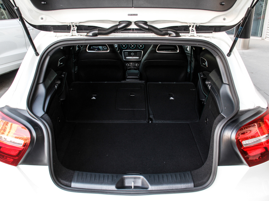 2016YA(M) A 200 ِ