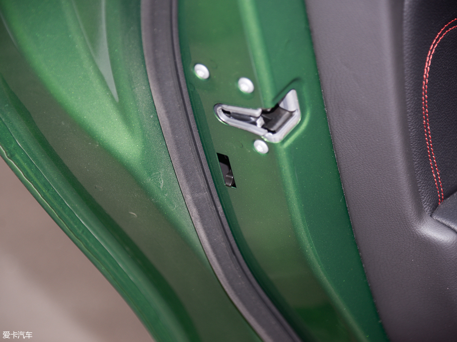 2016YA(M) A 260 \