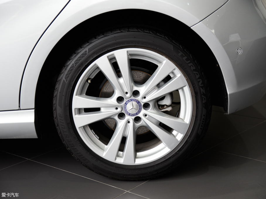 2016YA(M) A 200 Ӹ