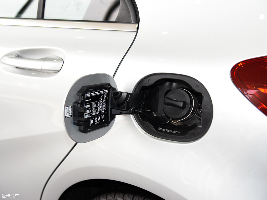 2016YA(j)(M(jn)) A 200 (dng)