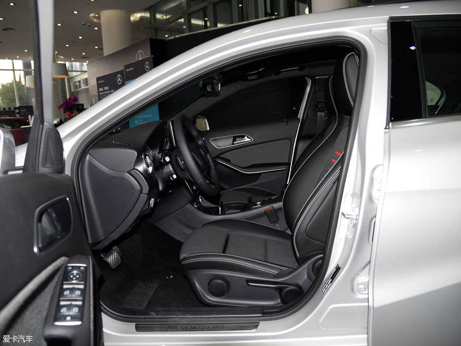 2016YA(M) A 200 Ӹ