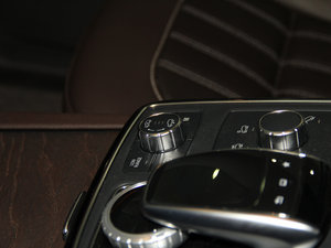 2016GLS 400 4MATIC Ӹ п؅^(q)