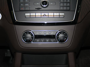 2016GLS 400 4MATIC Ӹ п؅^(q)