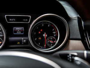 2016GLS 500 4MATIC п؅^