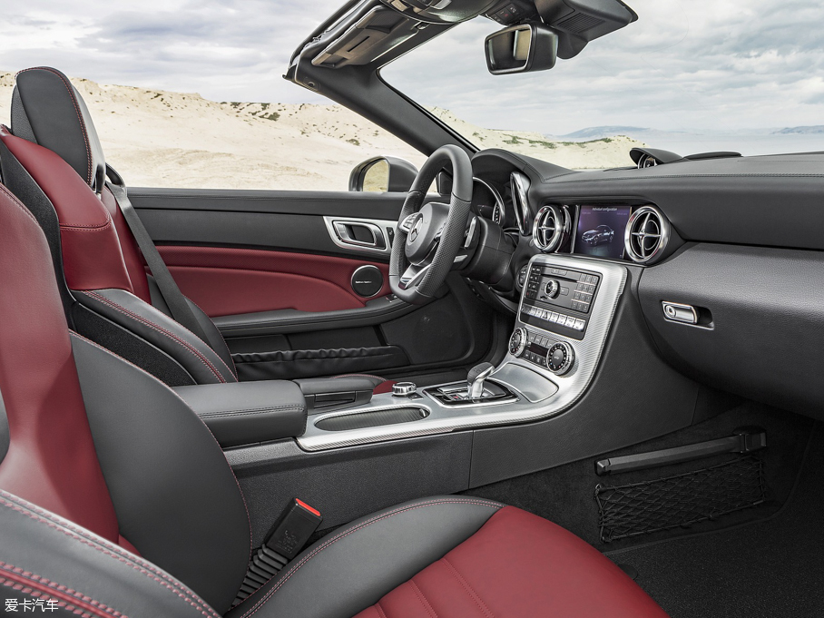 2016YSLC 300 A\(yn)(dng)