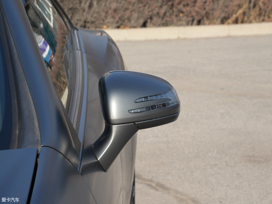 2016YSLC 300 A\(yn)