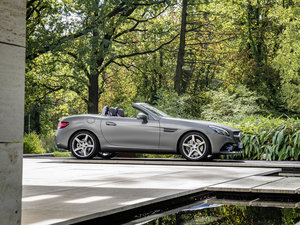 2016300 A\(yn)(dng) w^