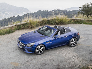 2016300 A\(yn)(dng) w^