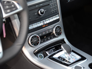 2016300 A\(yn)(dng) {(dio){(dio)(ji)