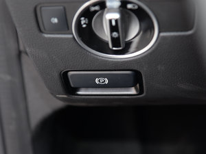 2016300 A\(yn)(dng) v܇Ƅ(dng)