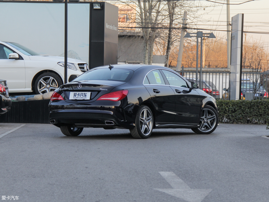 2016YCLA CLA 220 4MATIC