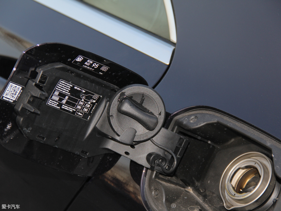 2016YCLA CLA 220 4MATIC