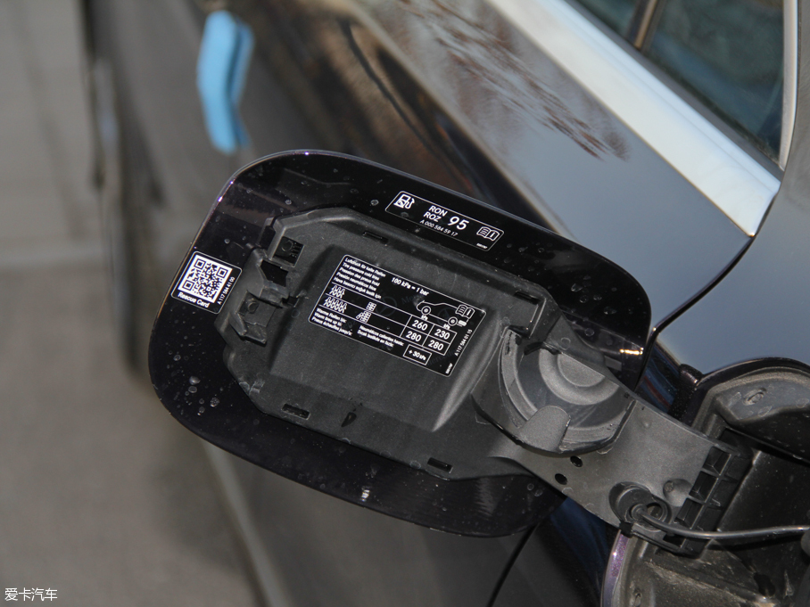 2016YCLA CLA 220 4MATIC