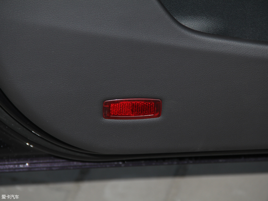 2016YCLA CLA 220 4MATIC