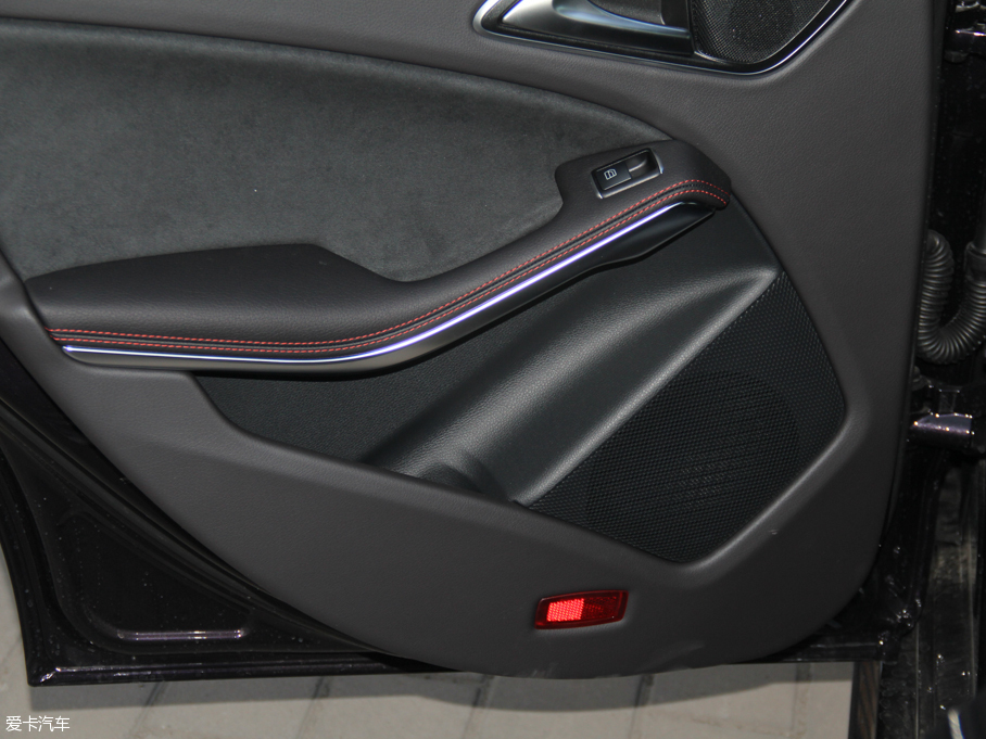 2016YCLA CLA 220 4MATIC