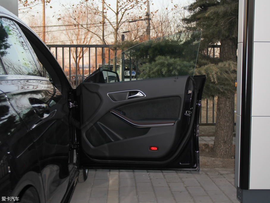 2016��YCLA CLA 220 4MATIC