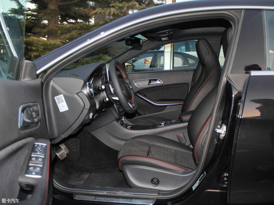 2016YCLA CLA 220 4MATIC