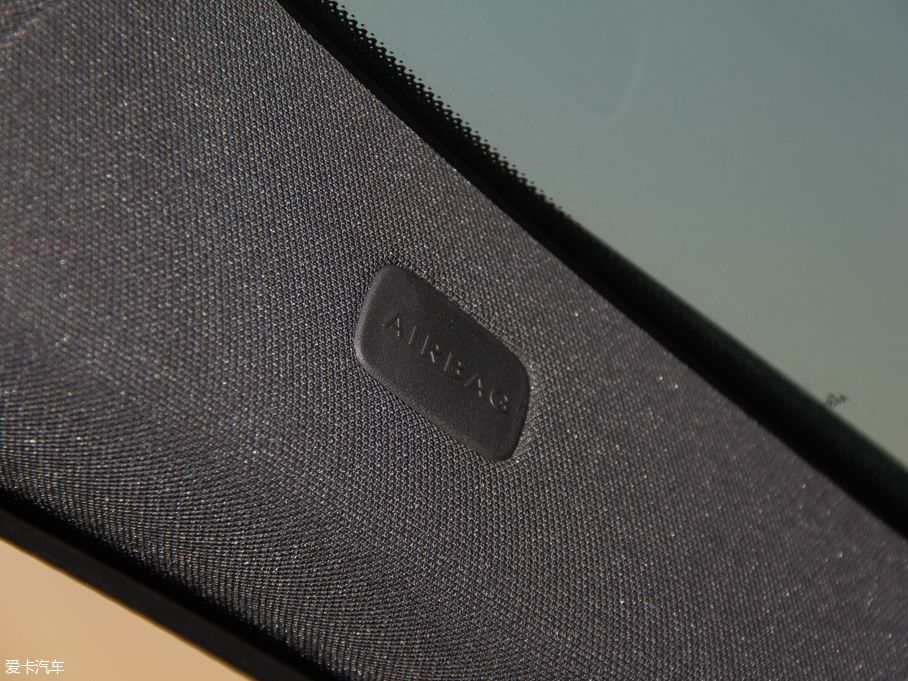 2016YCLA CLA 220 4MATIC