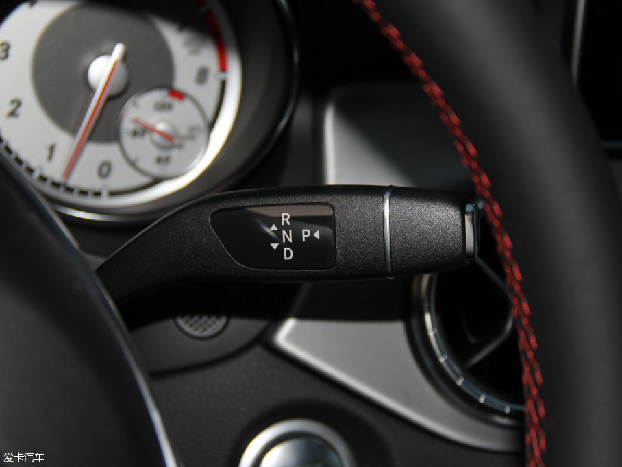 2016YCLA CLA 220 4MATIC