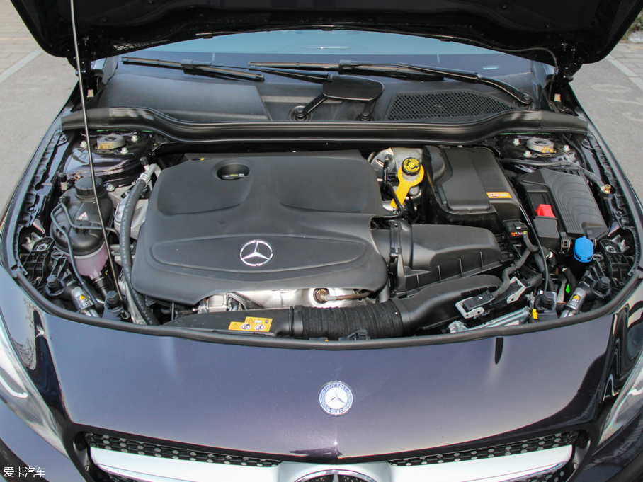 2016YCLA CLA 220 4MATIC