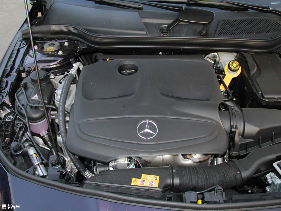 2016YCLA CLA 220 4MATIC