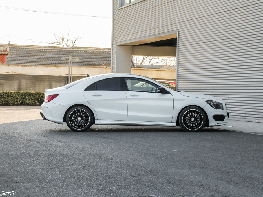 2016YCLA CLA 260 4MATIC