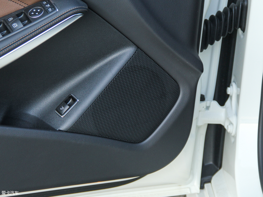 2016YCLA CLA 260 4MATIC