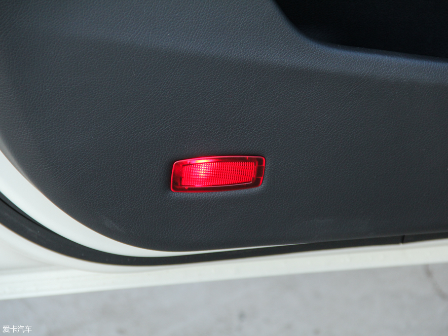 2016YCLA CLA 260 4MATIC