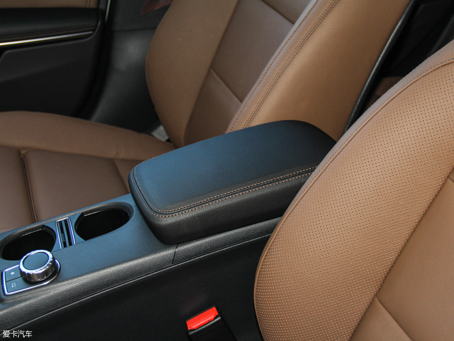 2016YCLA CLA 260 4MATIC