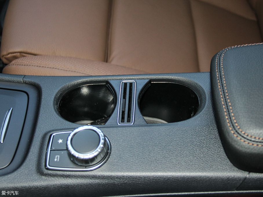 2016YCLA CLA 260 4MATIC