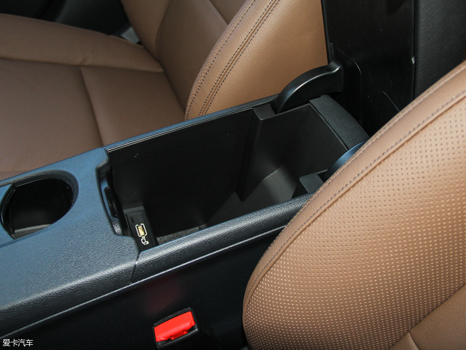 2016YCLA CLA 260 4MATIC