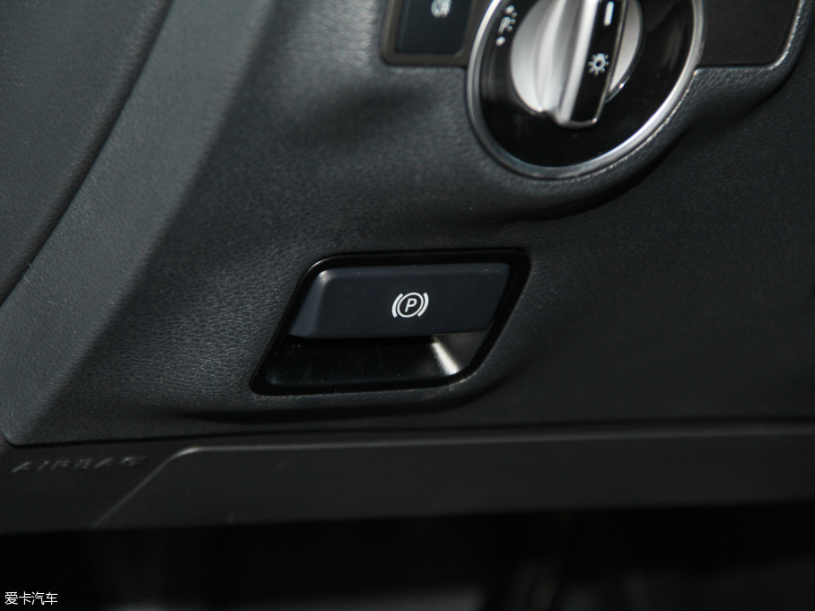 2016YCLA CLA 260 4MATIC