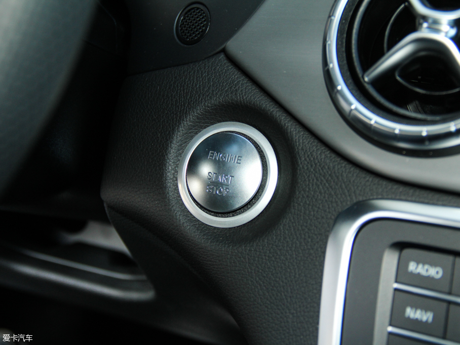 2016YCLA CLA 260 4MATIC