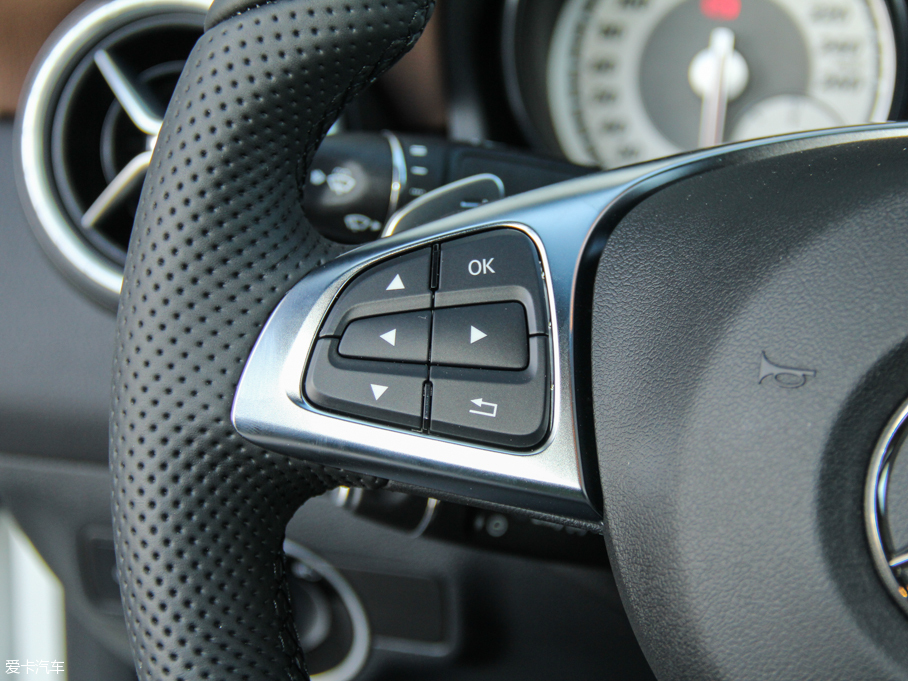 2016YCLA CLA 260 4MATIC