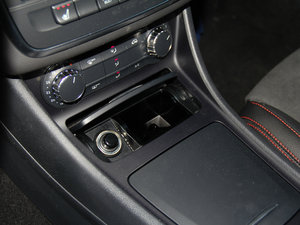 2016CLA 220 4MATIC g