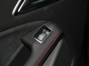 2016CLA 220 4MATIC п؅^