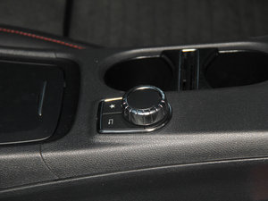 2016CLA 220 4MATIC п؅^