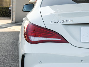 2016CLA 260 4MATIC ^