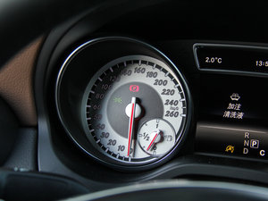 2016��CLA 260 4MATIC �п؅^