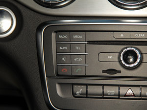 2016��CLA 260 4MATIC �п؅^