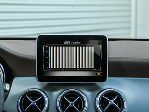 2016��CLA 260 4MATIC �п؅^