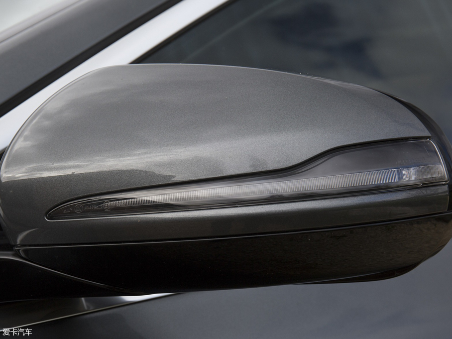 2016YE(M) E 220d Diesel