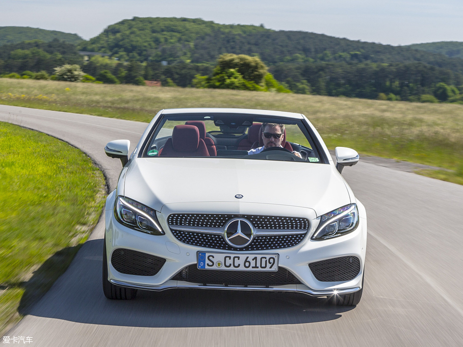 2016YCCabriolet C 300