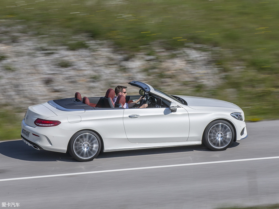 2016YCCabriolet C 300