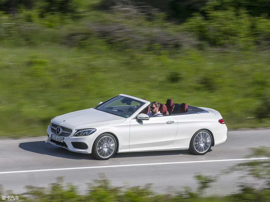 2016YCCabriolet C 300