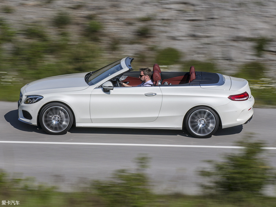 2016YCCabriolet C 300